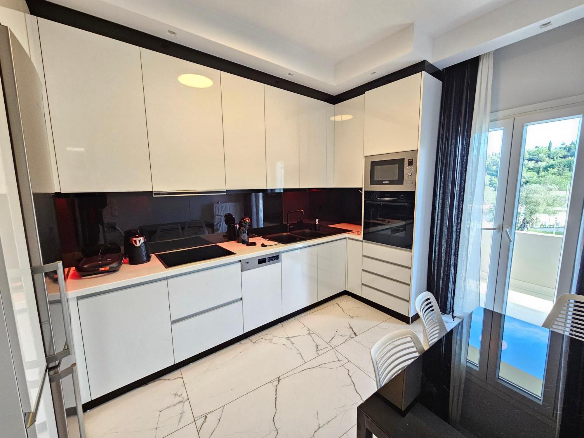 Grey Luxury House Apartment Ipsos Ngoại thất bức ảnh