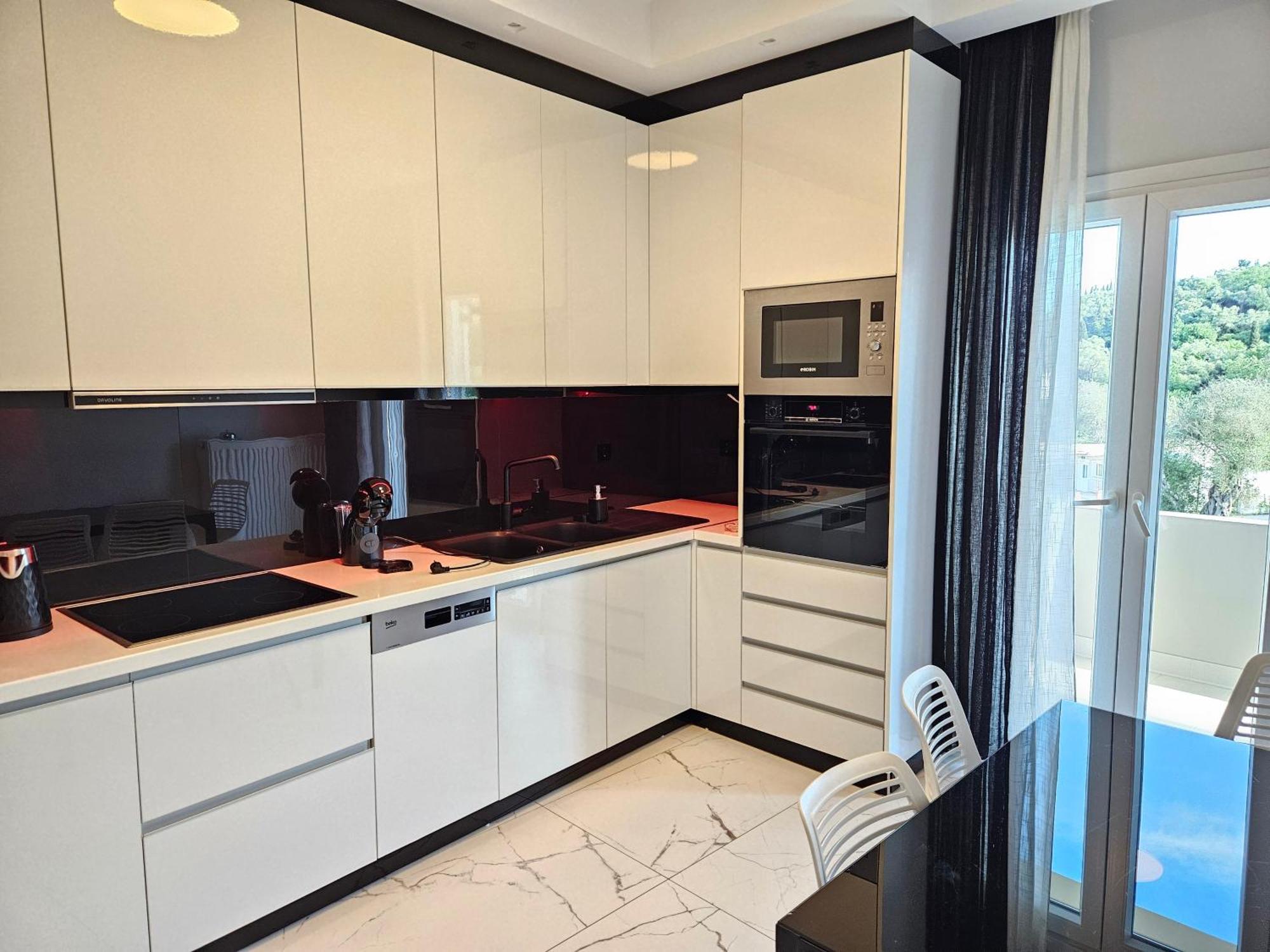 Grey Luxury House Apartment Ipsos Ngoại thất bức ảnh