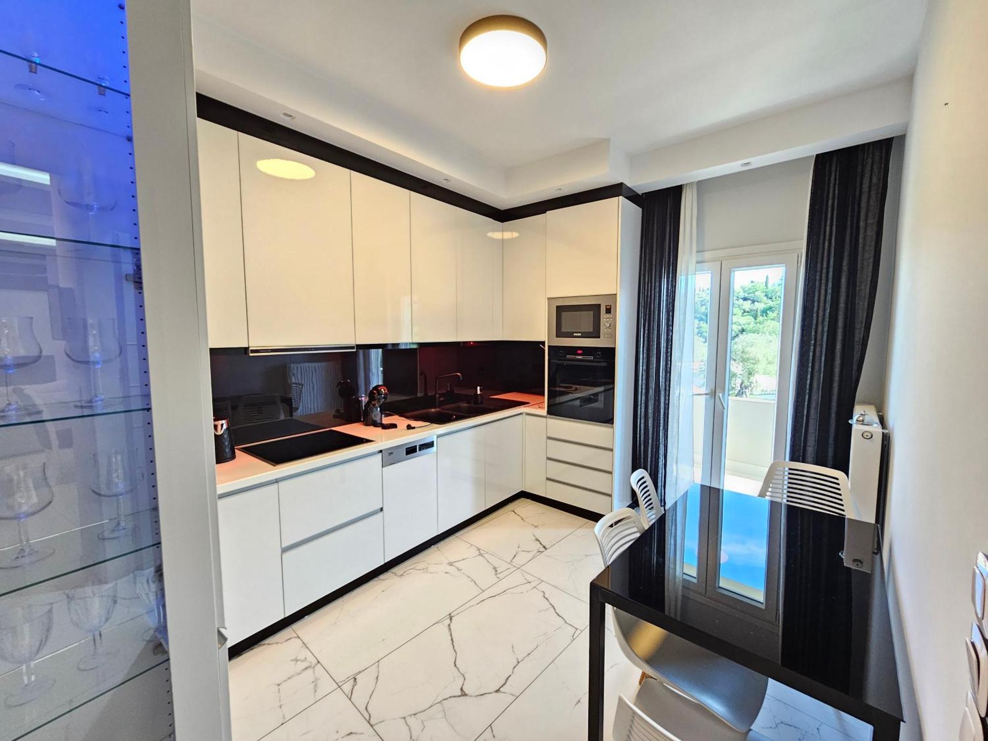 Grey Luxury House Apartment Ipsos Ngoại thất bức ảnh