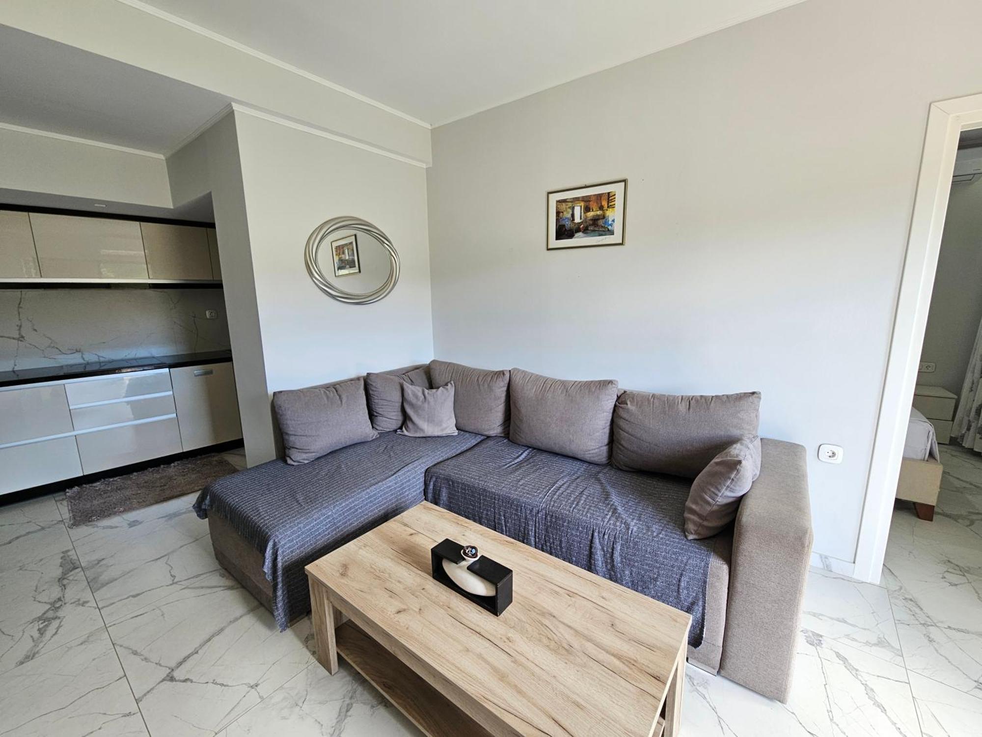 Grey Luxury House Apartment Ipsos Ngoại thất bức ảnh