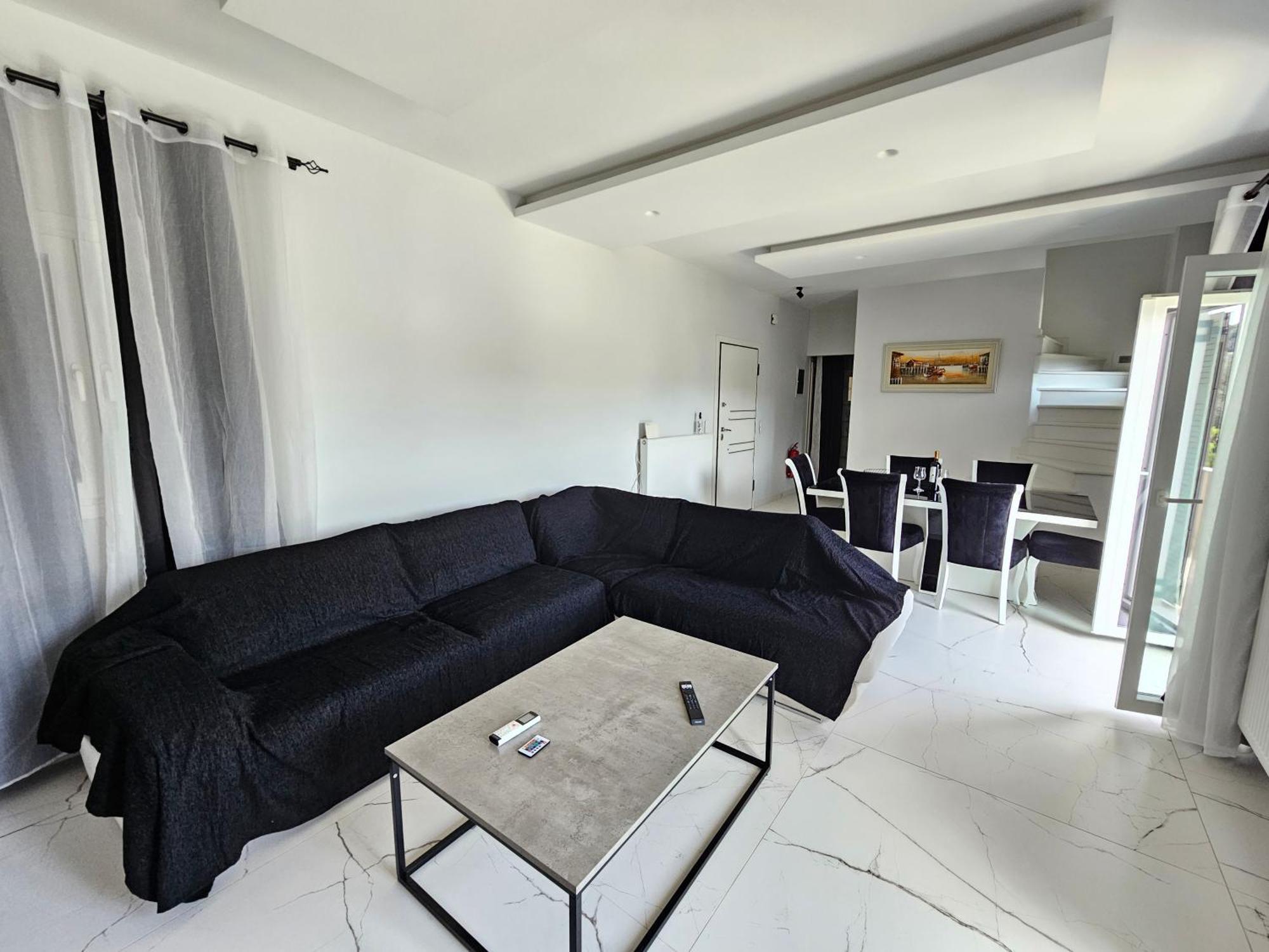 Grey Luxury House Apartment Ipsos Ngoại thất bức ảnh