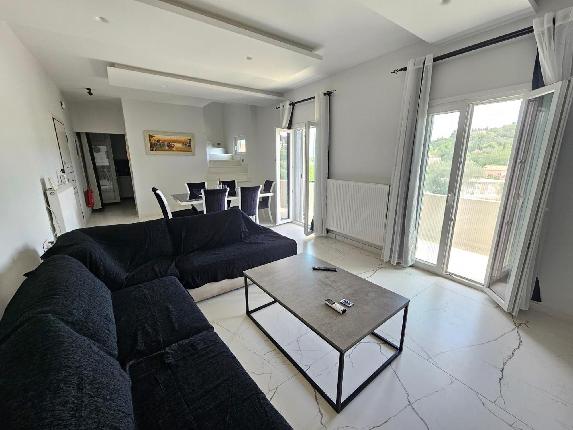 Grey Luxury House Apartment Ipsos Ngoại thất bức ảnh